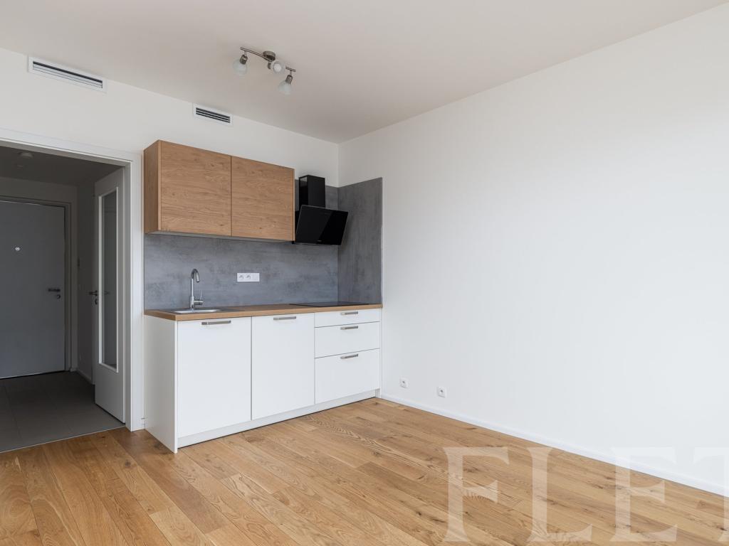 Pronájem bytu 1+kk 27 m2