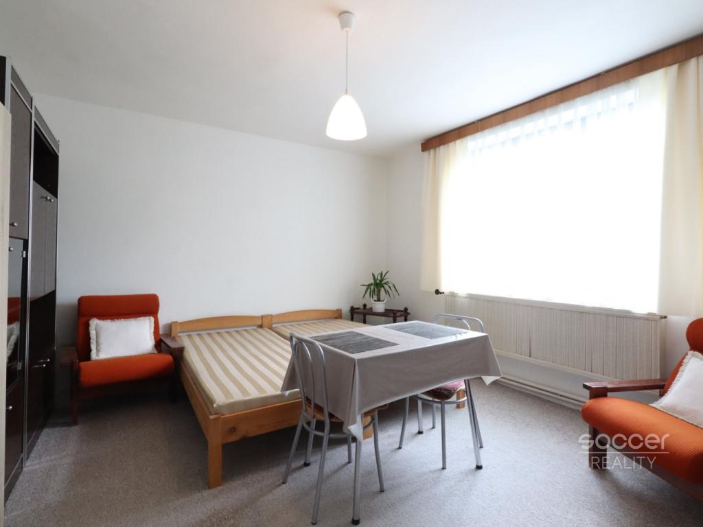 Pronájem bytu pokoj 20 m2