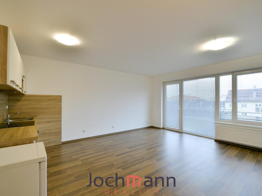 Pronájem bytu 1+kk 38 m2