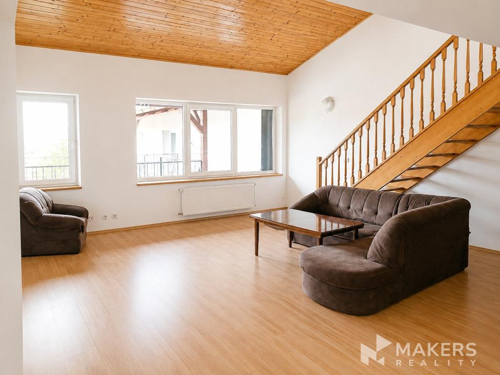 Pronájem bytu atypický 160 m2