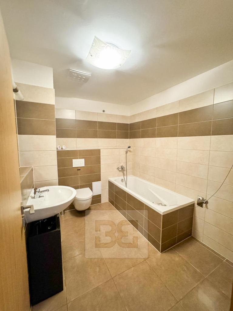 Pronájem bytu 2+kk 53 m² - Więcej