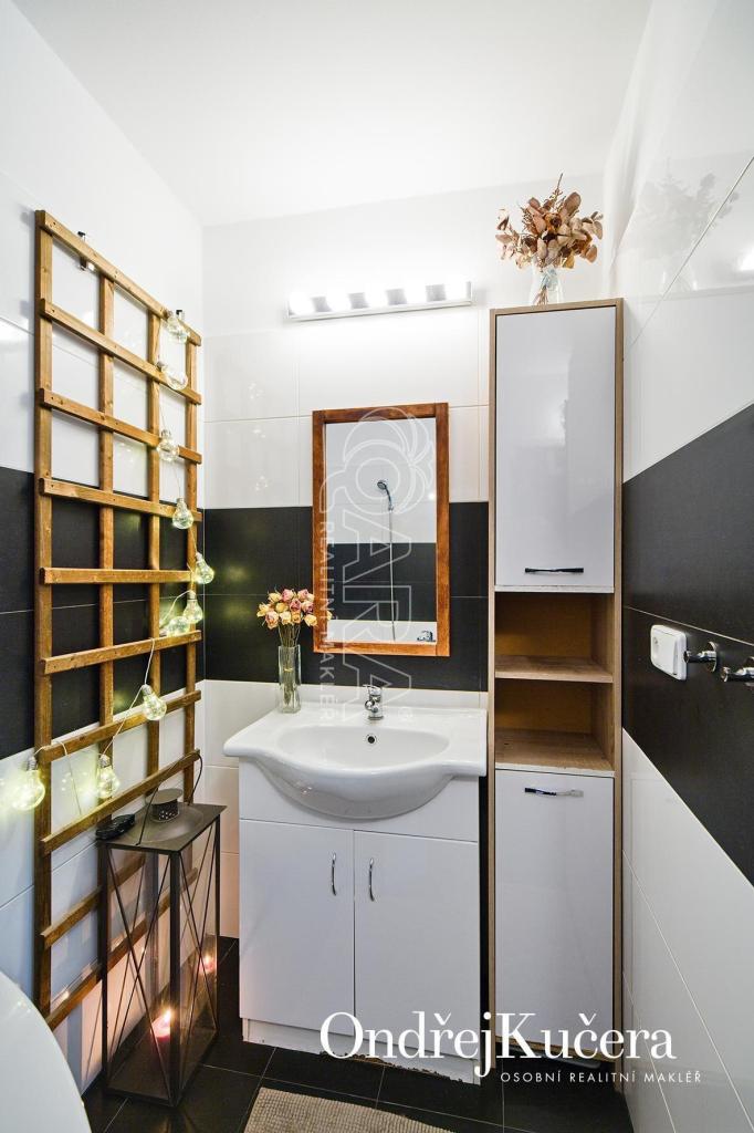 Prodej bytu 3+kk 75 m2, Praha – náhled fotky 19