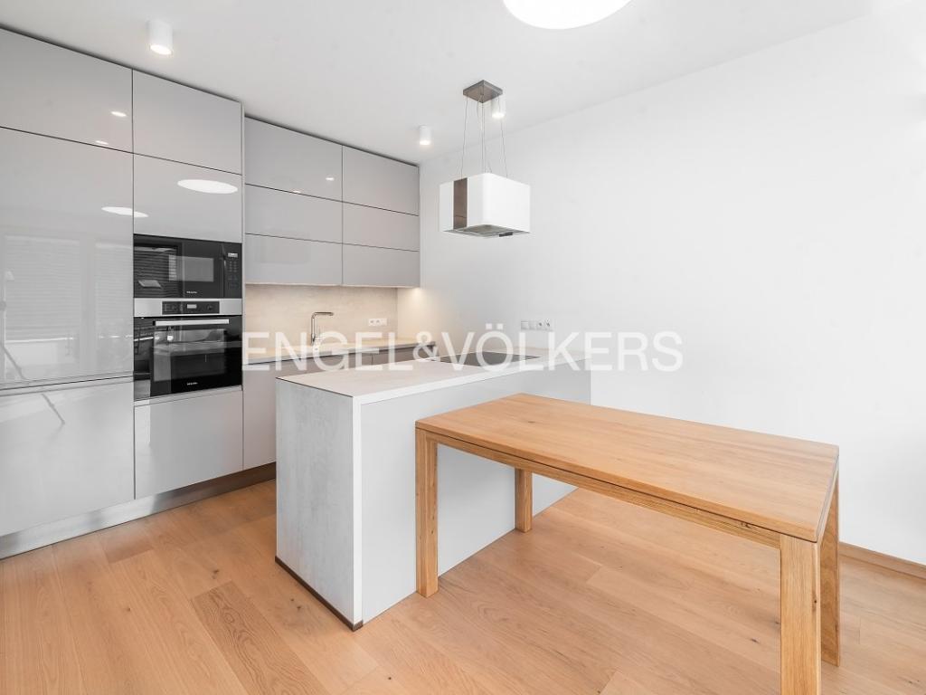 Pronájem bytu 2+kk 60 m2