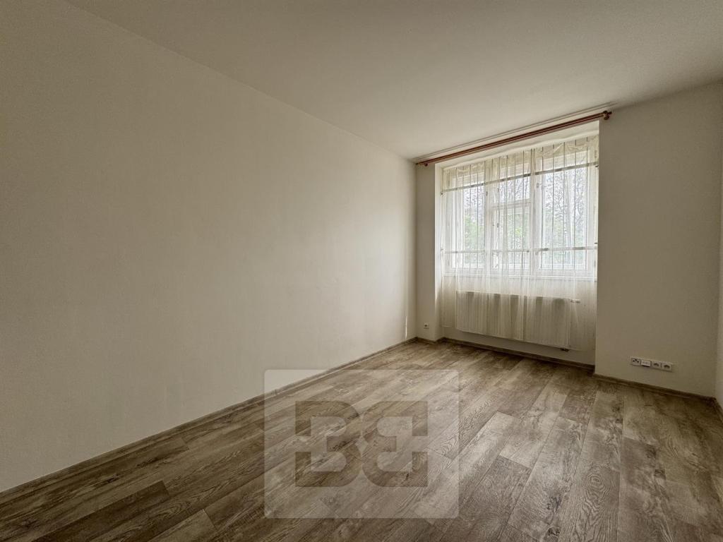 Pronájem bytu 1+kk 30 m2, Praha – náhled fotky 8