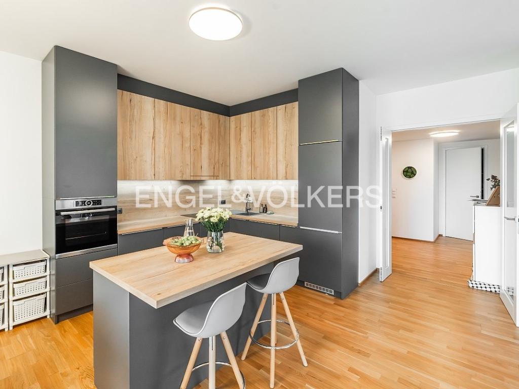 Pronájem bytu 3+kk 104 m2
