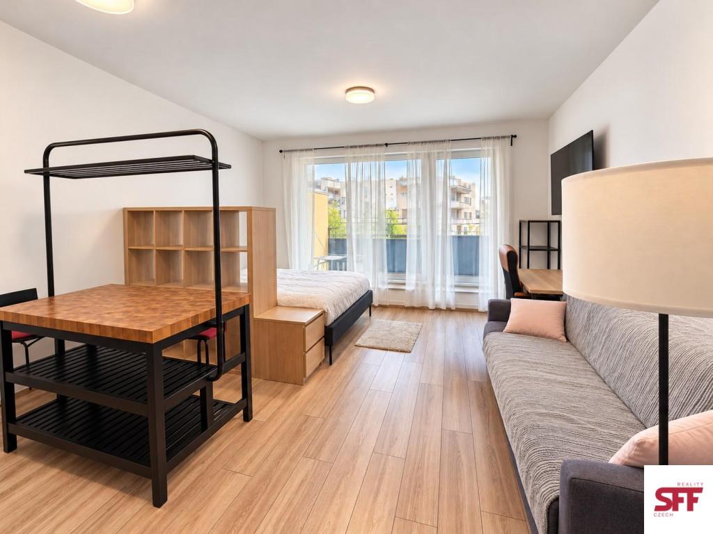 Pronájem bytu 1+kk 36 m2, Praha – náhled fotky 2