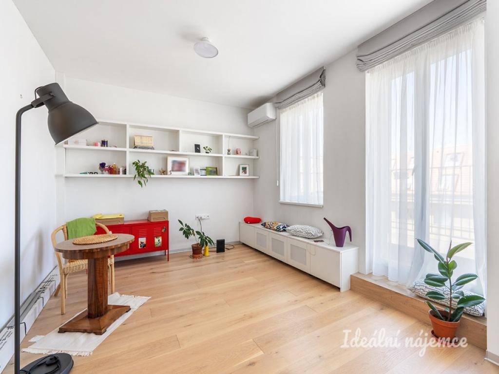 Pronájem bytu 2+kk 42 m2