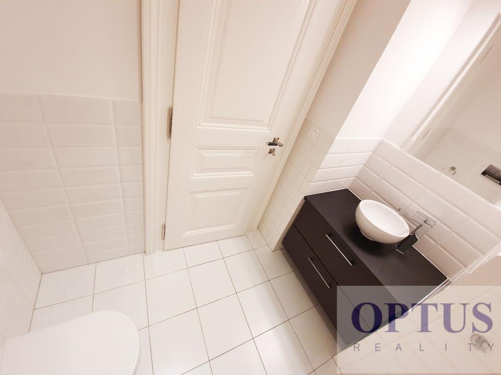 Pronájem bytu 5+kk 172 m2, Praha – náhled fotky 21