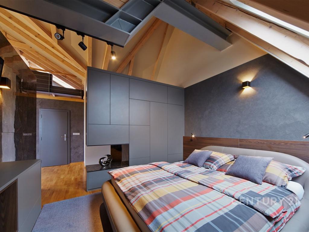 Pronájem bytu 2+kk 115 m2