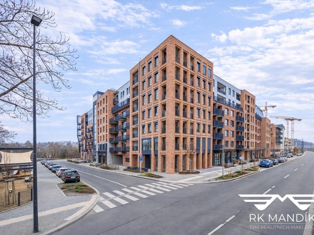 Pronájem bytu 1+kk 28 m2, Praha – náhled fotky 22