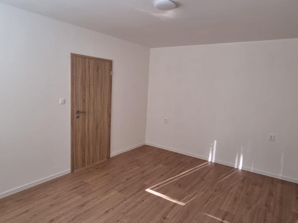 Pronájem bytu 1+1 30 m2