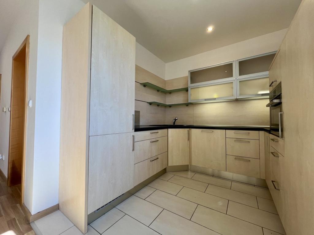 Pronájem bytu 2+kk 72 m2