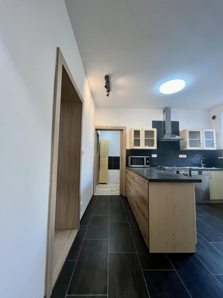Pronájem bytu 2+1 69 m2