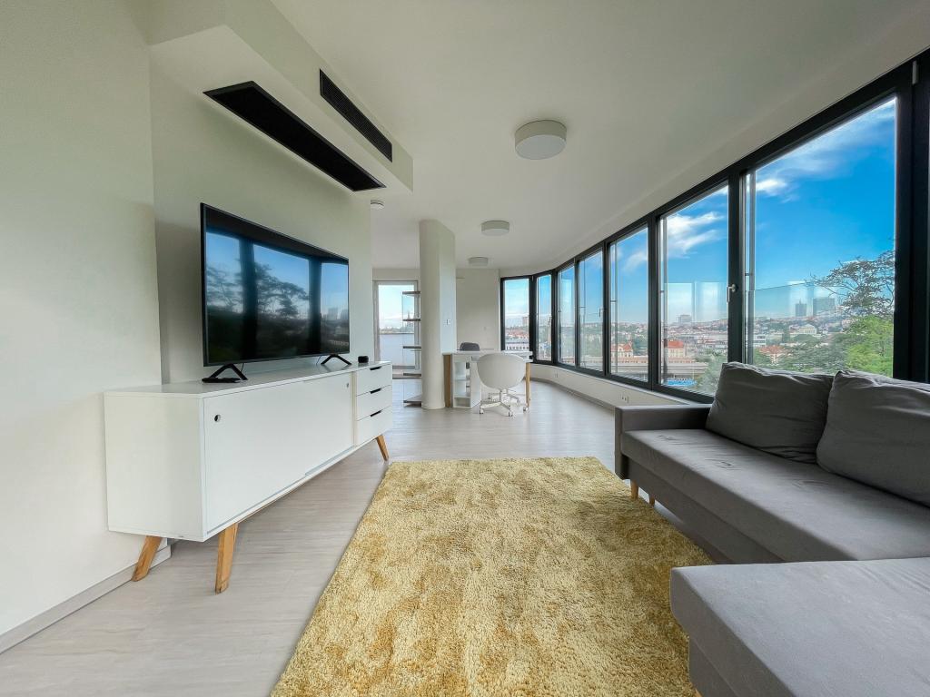 Pronájem bytu 2+kk 144 m2