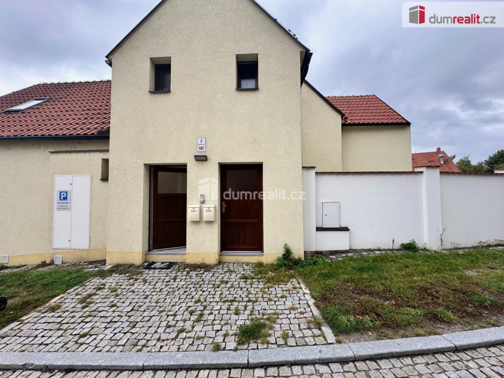 Pronájem bytu 2+1 38 m2