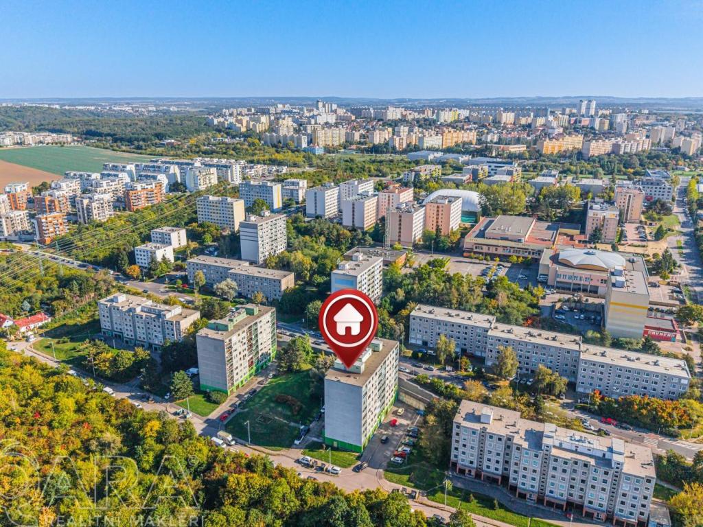 Prodej bytu 1+kk 30 m2, Praha – náhled fotky 16