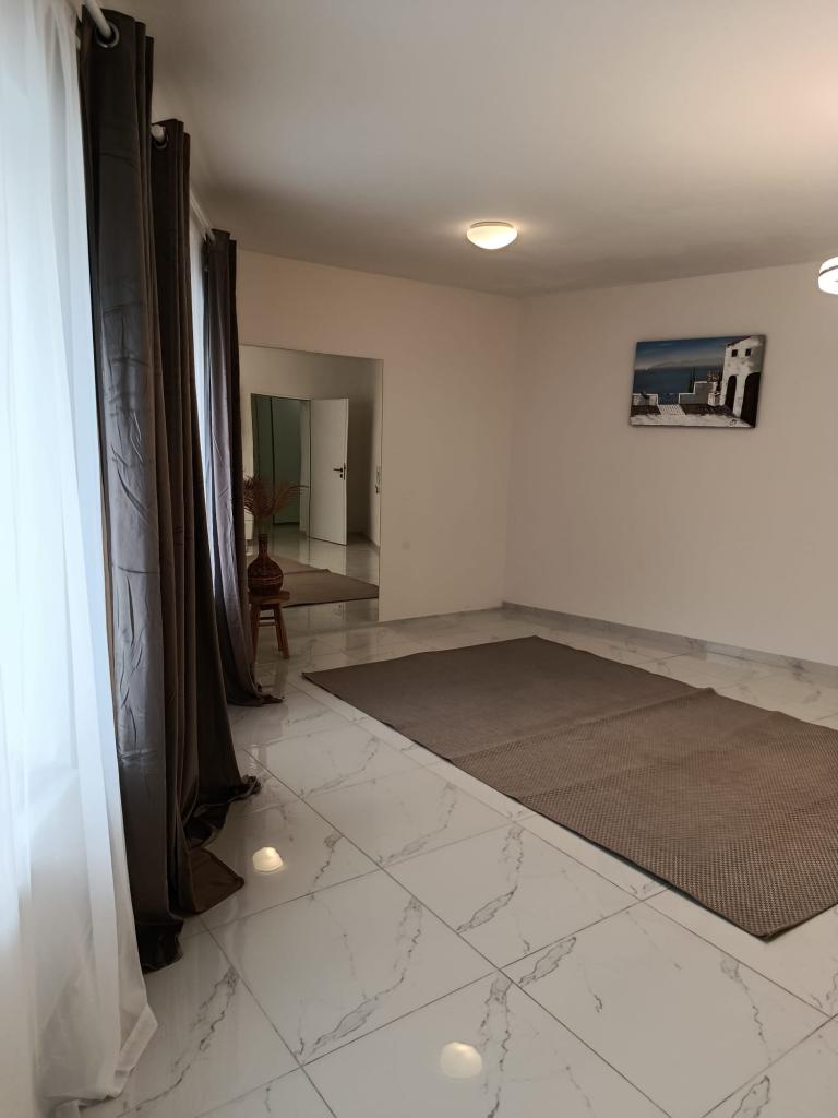 Pronájem bytu 1+kk 32 m2