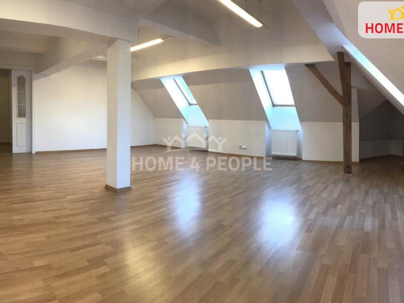 Pronájem bytu 3+kk 140 m2