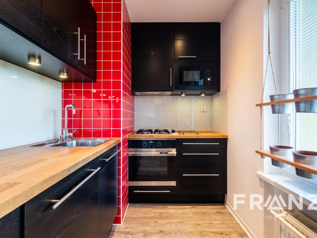 Pronájem bytu 1+1 35 m2