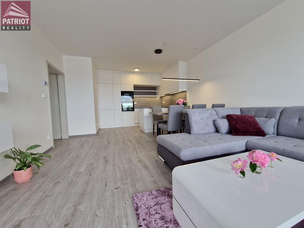 Pronájem bytu 4+kk 126 m2