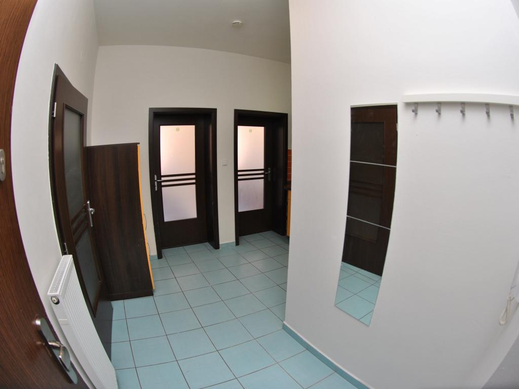 Pronajem bytu celý pokoj 25 m2