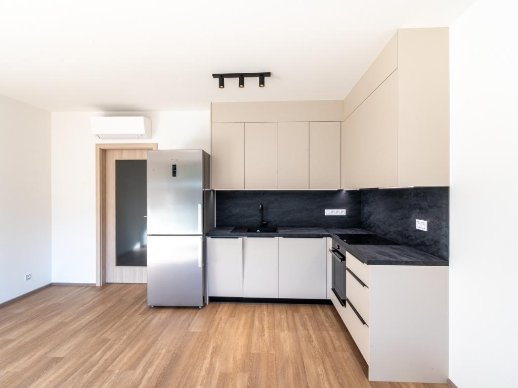 Pronájem bytu 1+kk 33 m2