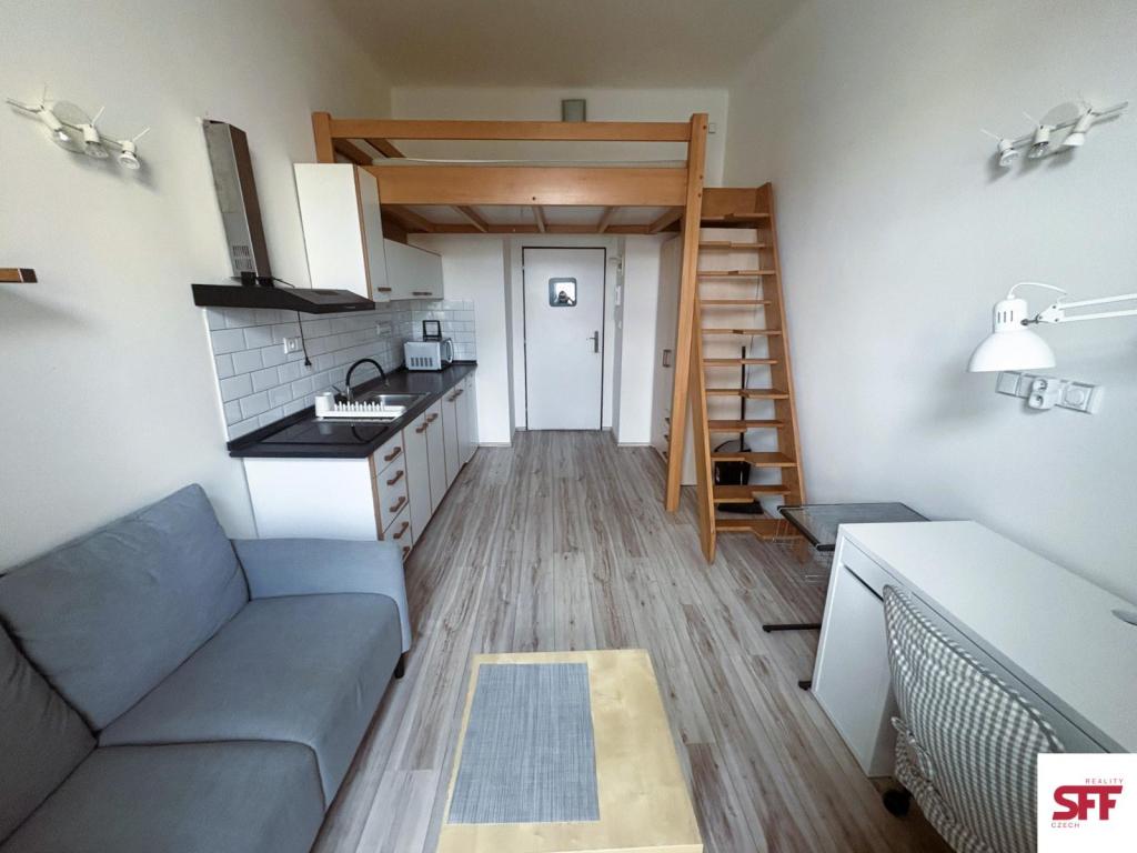 Pronájem bytu 1+kk 28 m2