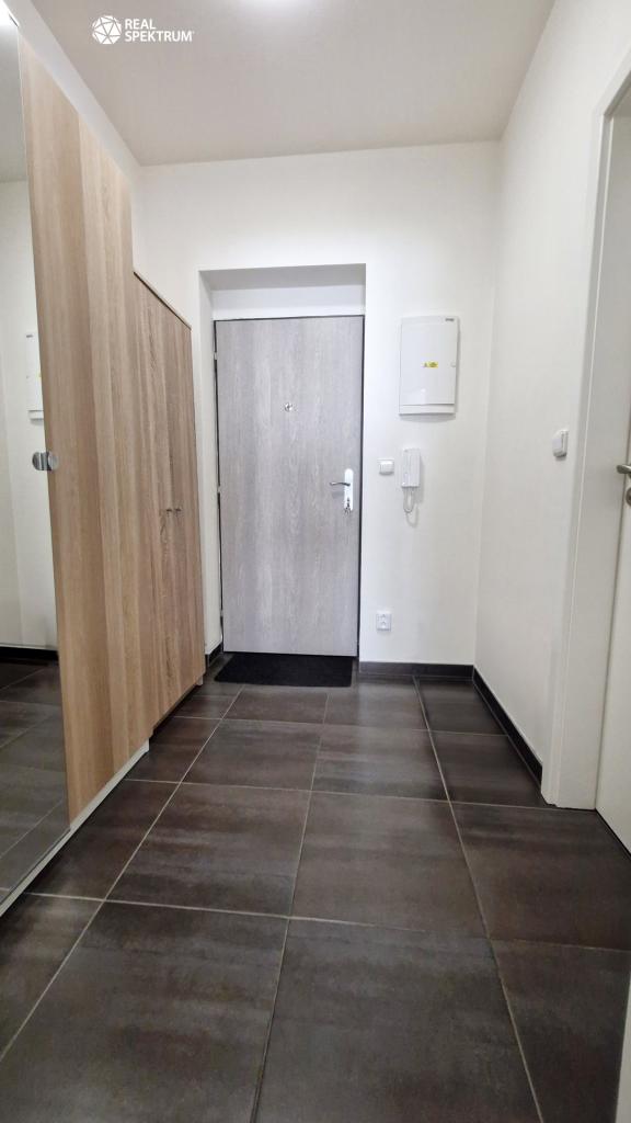 Pronájem bytu 1+kk 37 m2