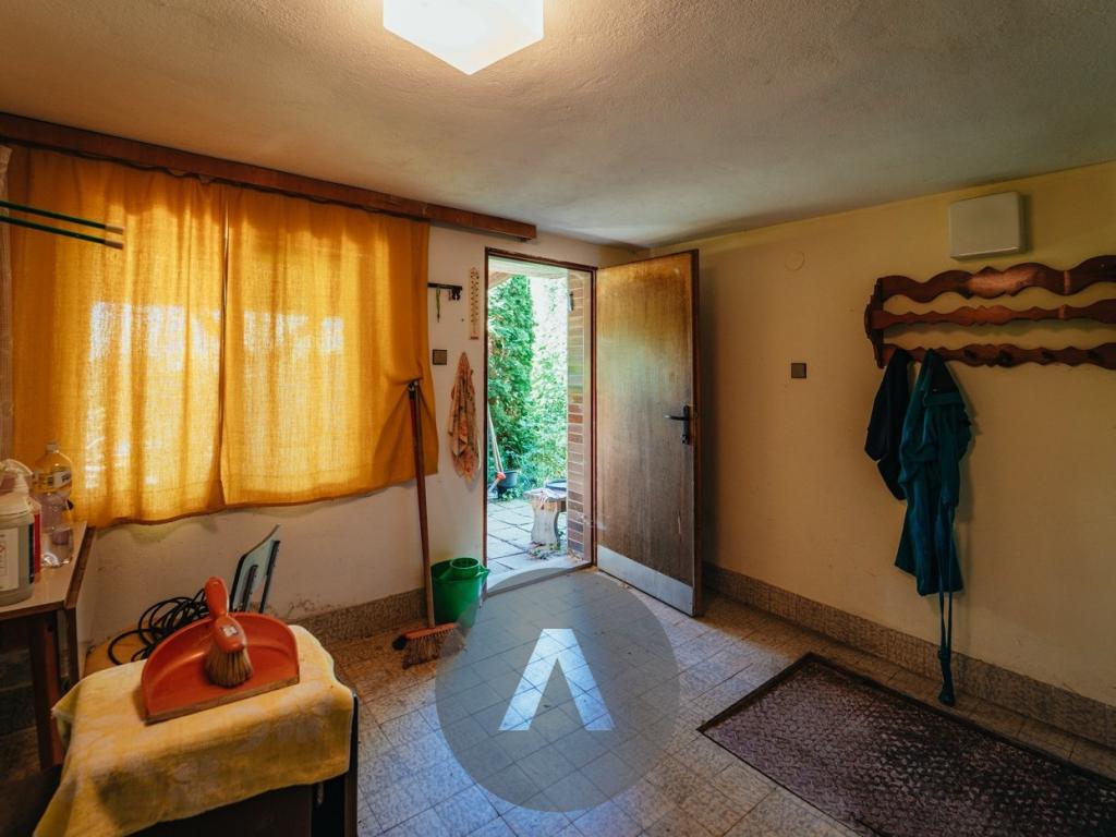 Listing 4