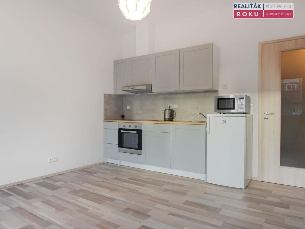 Pronájem bytu 2+kk 45 m2