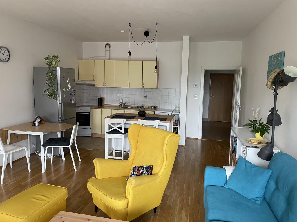 Pronajem bytu 2+kk 80 m2