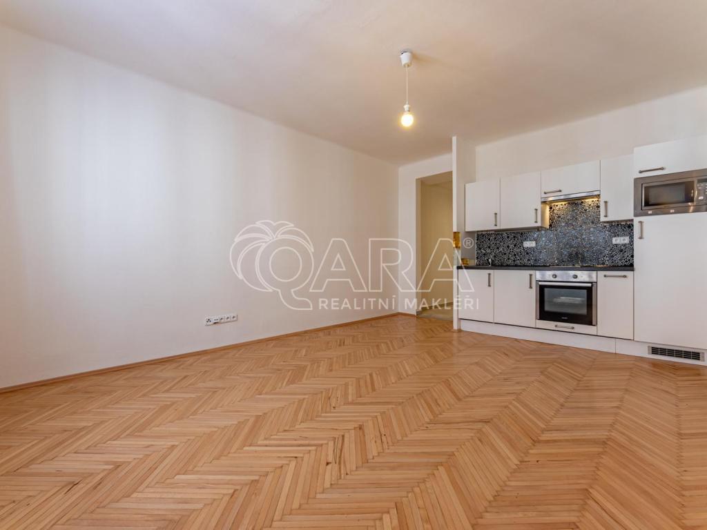 Pronájem bytu 1+kk 34 m2