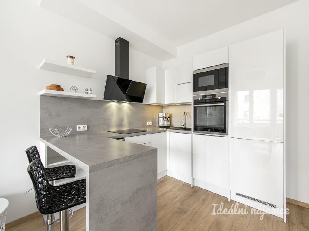 Pronájem bytu 2+kk 55 m2