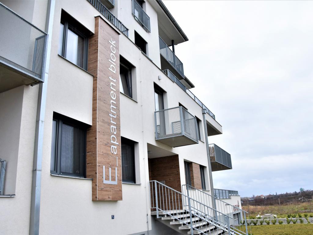 Pronajem bytu 2+kk 60 m2