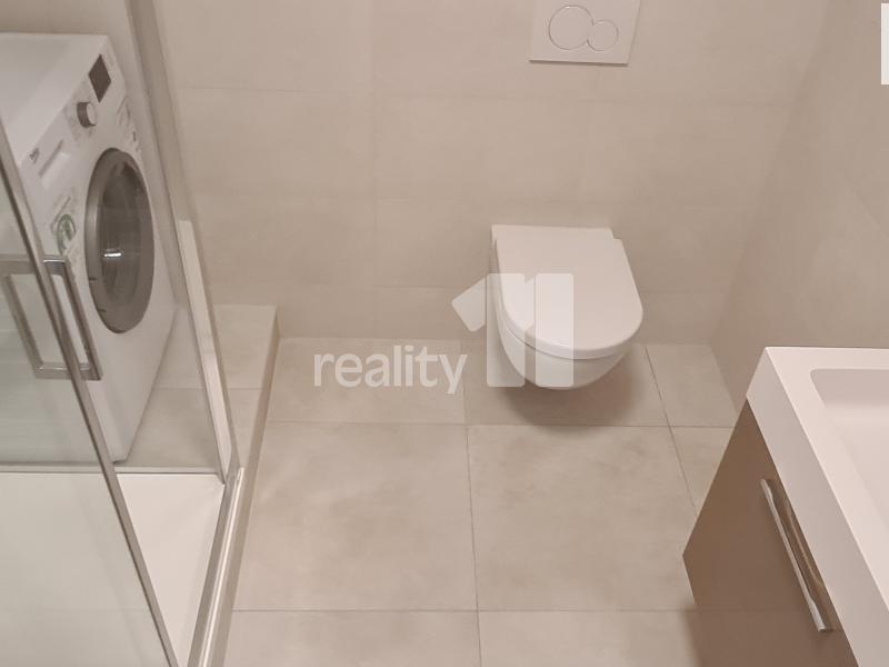 Pronájem bytu 1+kk 33 m2