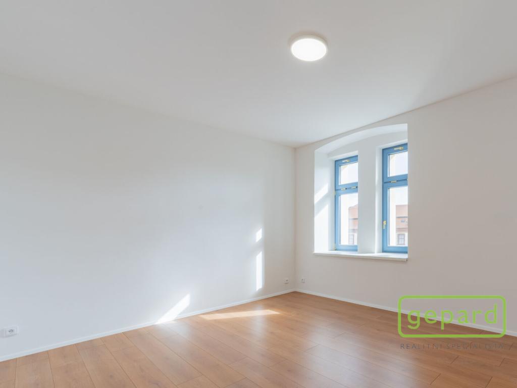 Pronájem bytu 3+kk 64 m2, Chlum Svaté Maří – náhled fotky 12