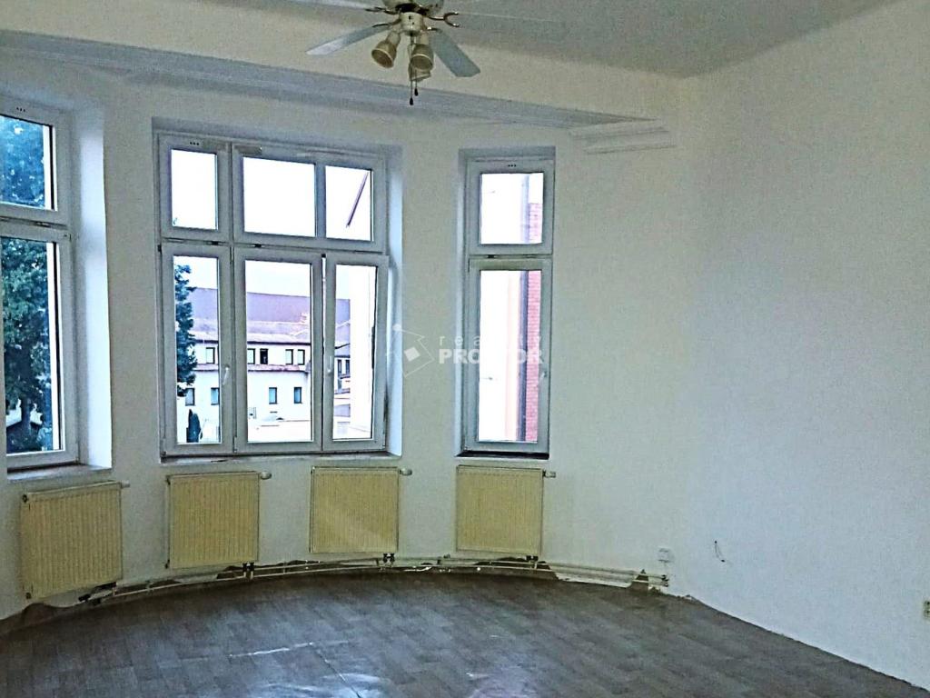 Pronájem bytu 1+1 56 m2