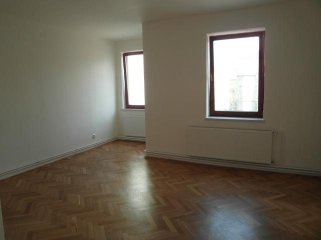 Listing 4
