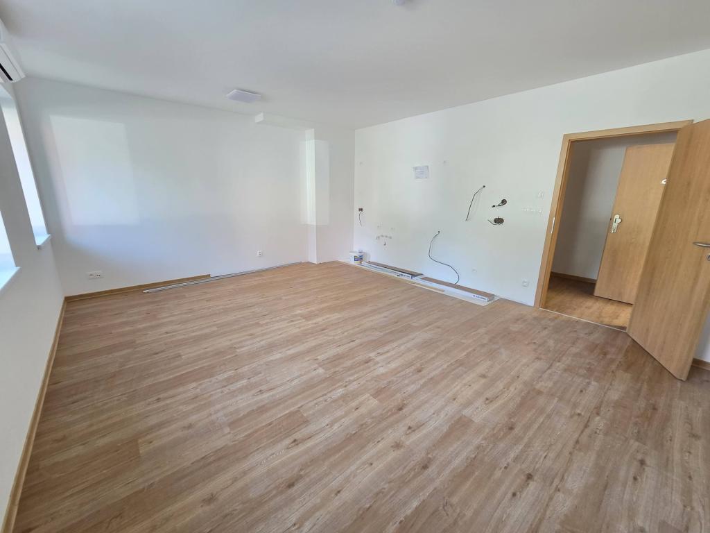 Pronájem bytu 1+kk 33 m2