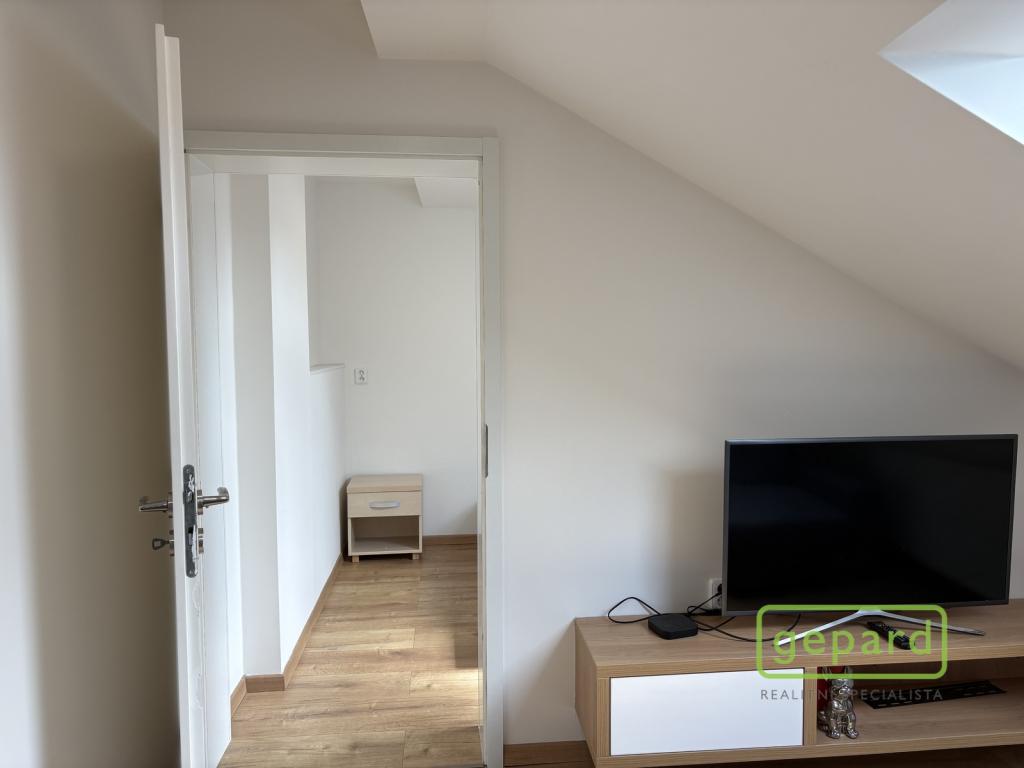 Pronájem bytu 2+1 40 m² - Więcej