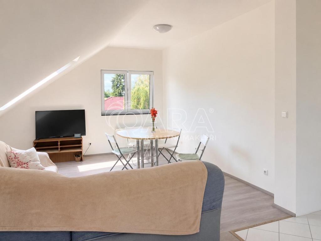 Pronájem bytu 4+kk 106 m2