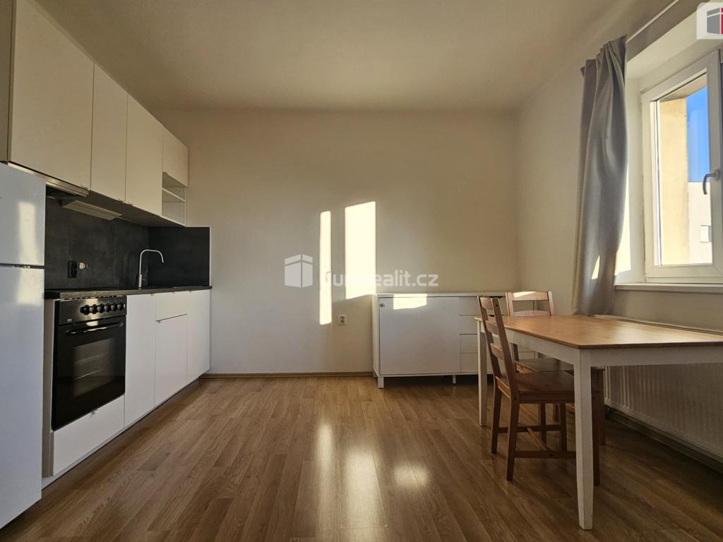 Pronájem bytu 2+kk 37 m2