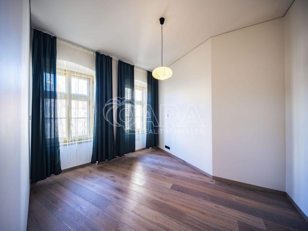 Pronájem bytu 3+kk 123 m2, Praha – náhled fotky 9