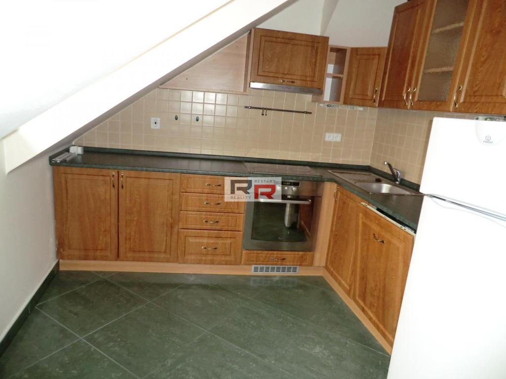 Pronájem bytu 1+1 62 m2