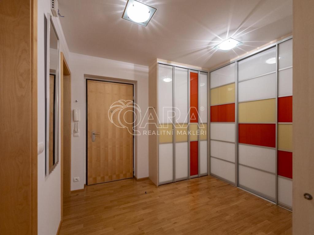 2+kk Apartment in Praha, Košíře – pohled 6