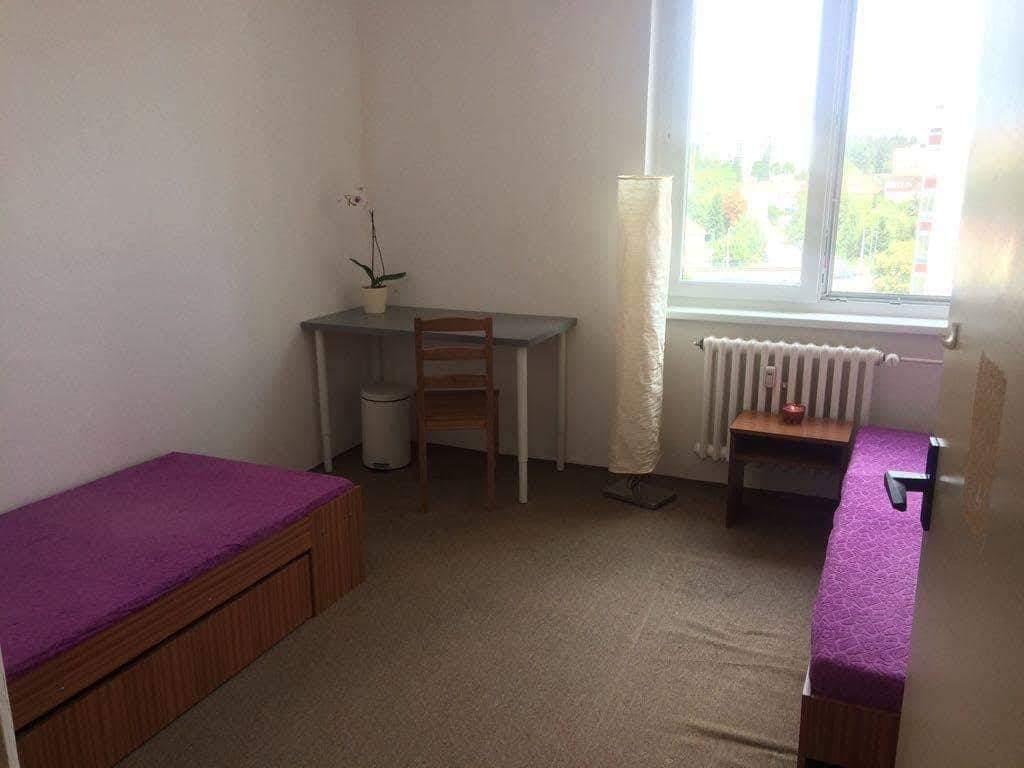 Spolubydleni bytu 2 lůžka 14 m2