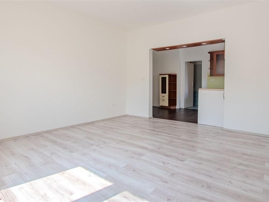 Pronájem bytu 2+kk 65 m2