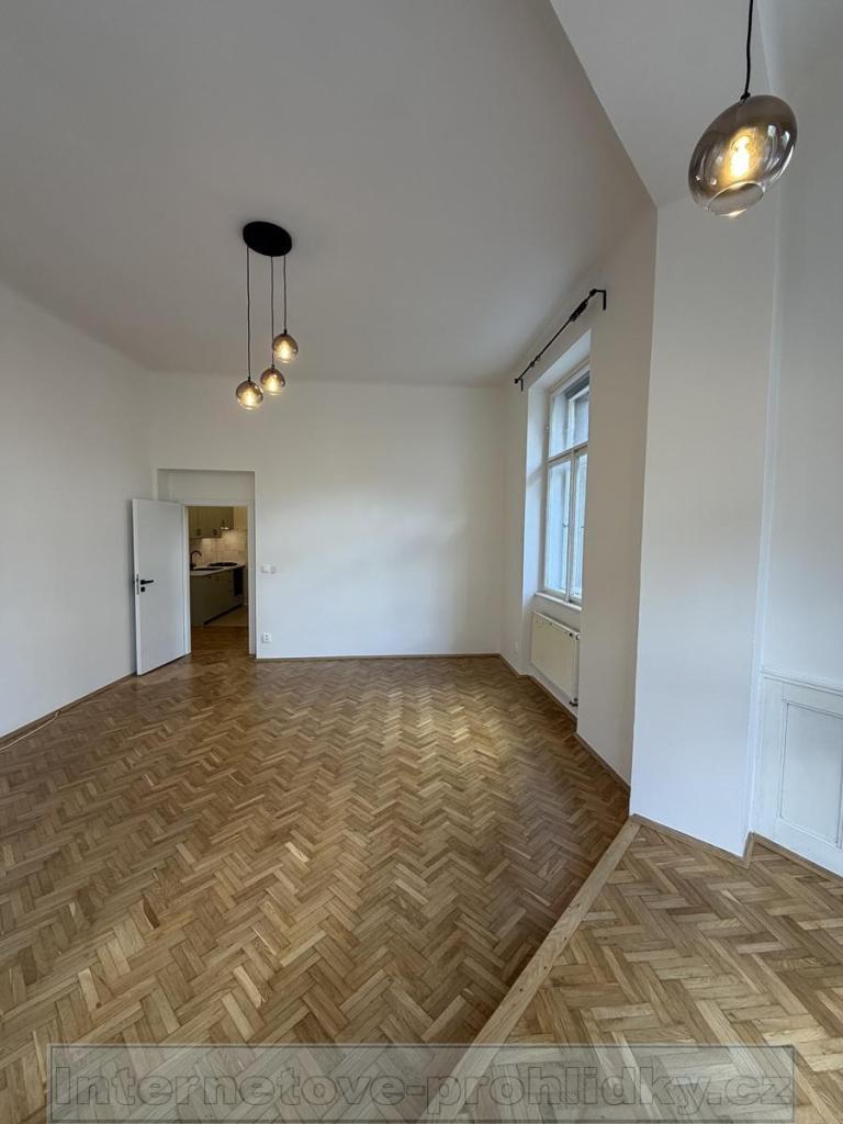 Pronájem bytu 2+1 74 m2