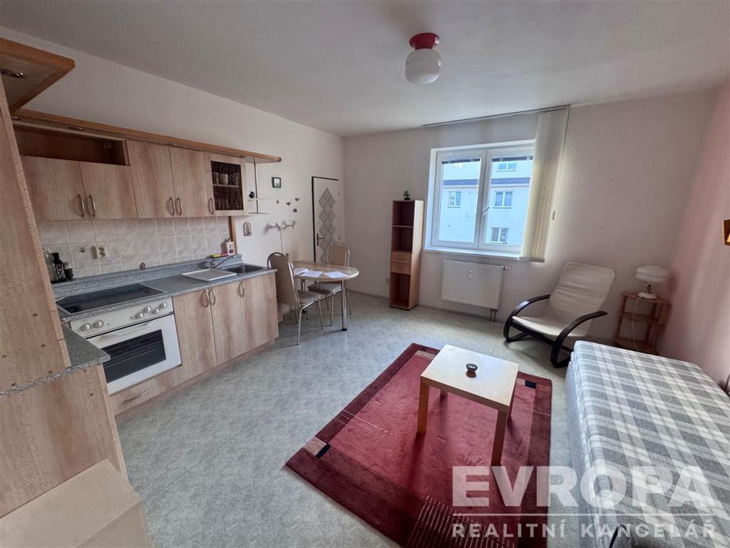 Pronájem bytu 1+kk 37 m2