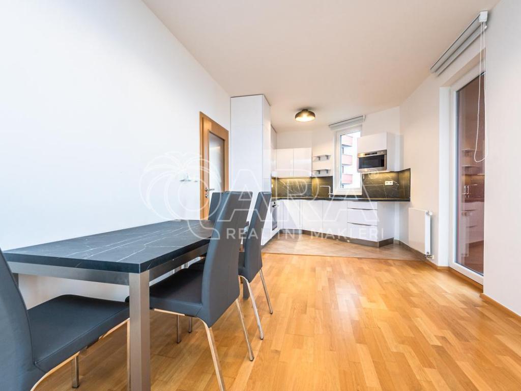 Pronájem bytu 3+kk 90 m2